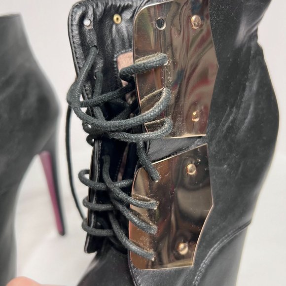 Cleopatra Magda 6 inch Heel Platform‎ Booties Sz 7 Black Lace up Gold Plate - Picture 7 of 14